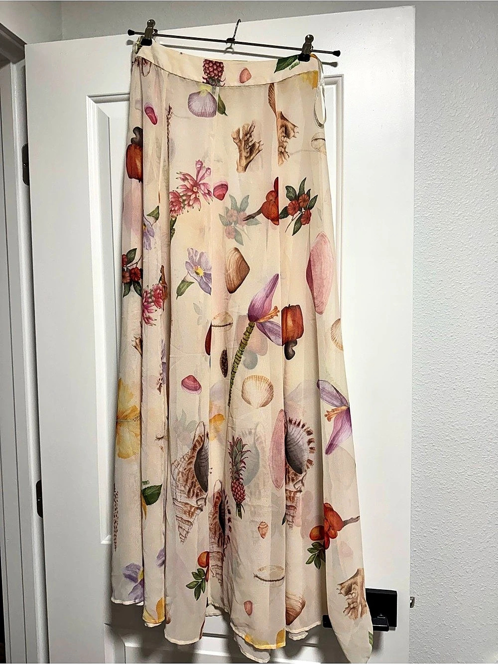 FARM RIO Floral Maxi Skirt in Cream & Pink